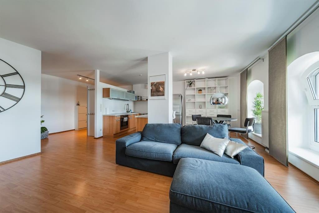 Spektakulaeres Apartment ✩ 7. Stock ✩ Kostenlose Parkgarage فيينا المظهر الخارجي الصورة