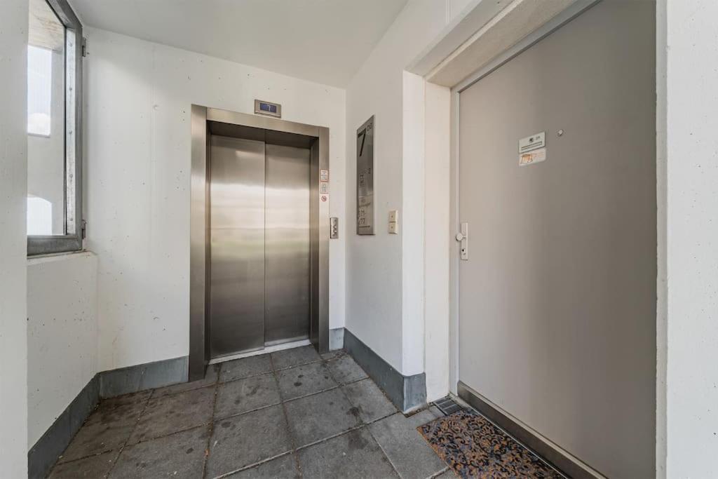 Spektakulaeres Apartment ✩ 7. Stock ✩ Kostenlose Parkgarage فيينا المظهر الخارجي الصورة