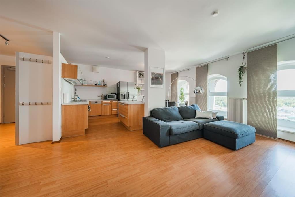Spektakulaeres Apartment ✩ 7. Stock ✩ Kostenlose Parkgarage فيينا المظهر الخارجي الصورة